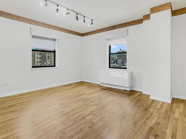 Foto del edificio - 186 W 80th St