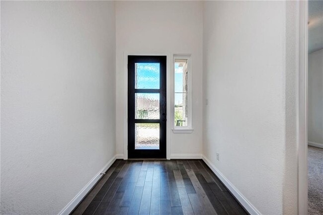 Building Photo - 302 Baldovino Skyway