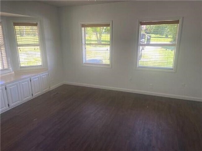 Building Photo - 2108 Reese Dr