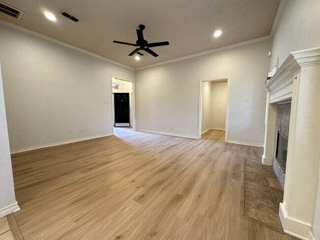 Foto del edificio - 4bed/2.5bath Home in Meadows South of Lubbock, TX!