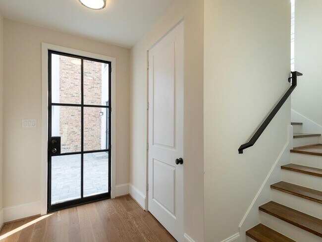 Foto del edificio - 3821 N Braeswood Blvd