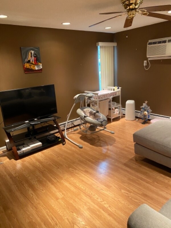 Foto del edificio - 206 Woodland Dr