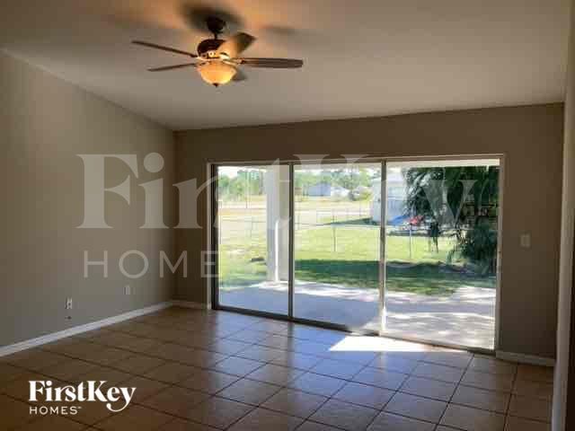 Foto del edificio - 2837 NW 27th Ave