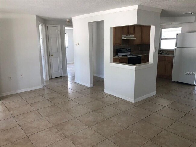 Foto del edificio - 10110 Cherry Creek Ln