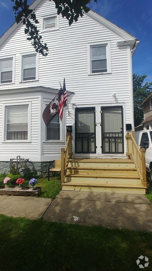 Building Photo - 2146 W 81st St