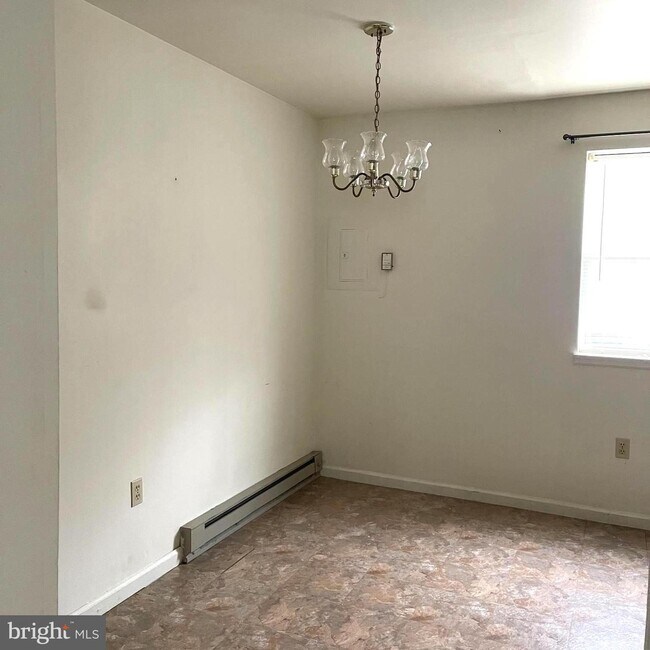 Foto del edificio - 24 Dogwood Ln