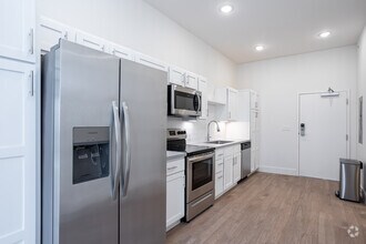 Studio, 1BA - 462 SF - Yellowstone - G at Market