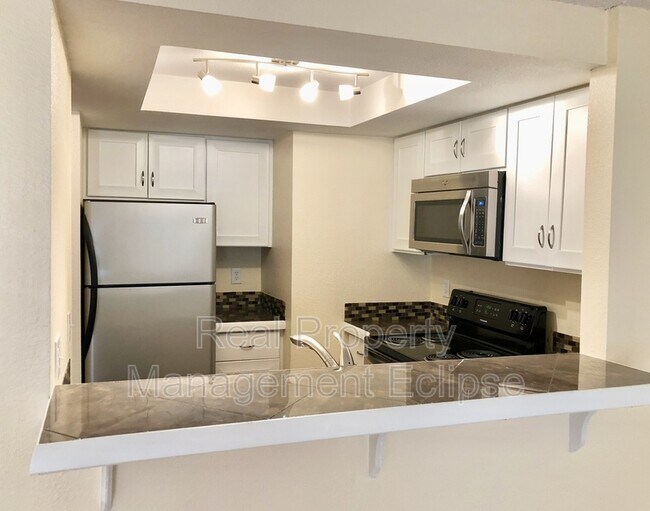 Foto del edificio - 902 28th St NE