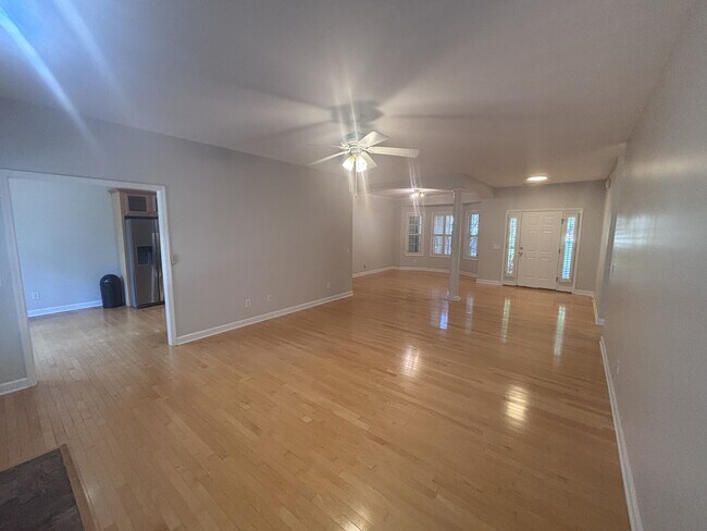 Building Photo - 90 Pine Vista Dr