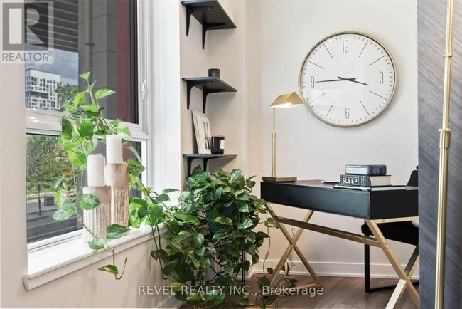 Building Photo - 50 Bruyeres Mews