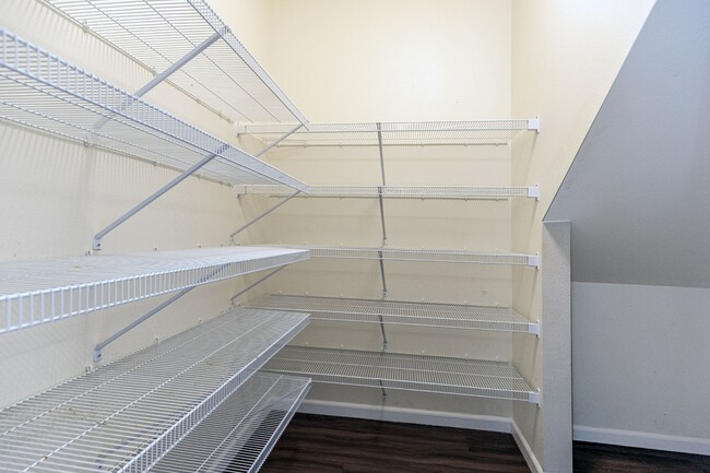 Photo - 3 bedroom, 2.5 bath, Garage Parkside by Gentry House