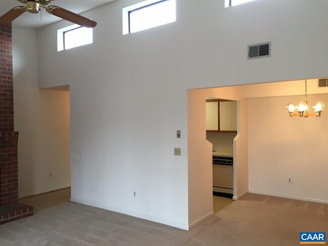 Building Photo - 102 Turtle Creek Rd