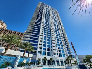 Building Photo - 2700 S Las Vegas Blvd