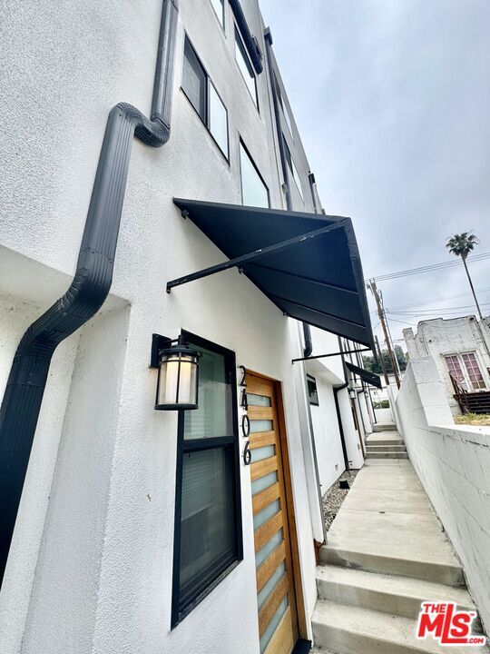 Building Photo - 2406 Glendale Ct