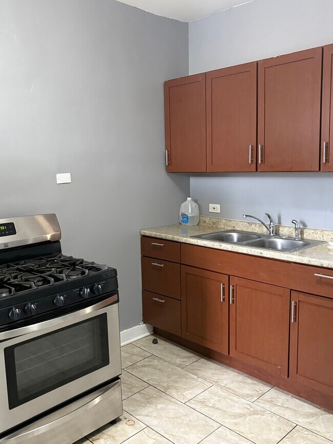 Foto del edificio - 409 W 144th St