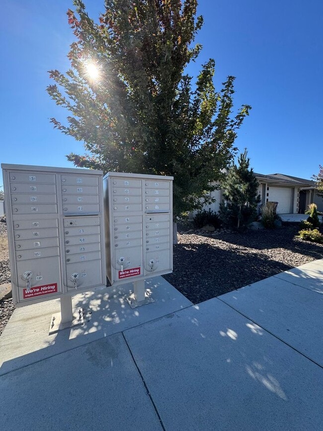 Building Photo - Beautiful 3-Bedroom, 2-Bath Home in a New ...