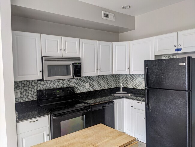 Kitchen - 1414 3rd St NW