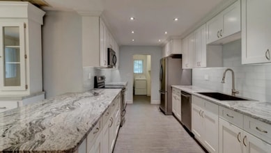 Building Photo - 1462 Roosevelt Blvd