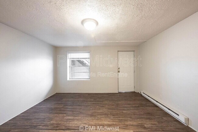 Foto del edificio - 7046 US-36