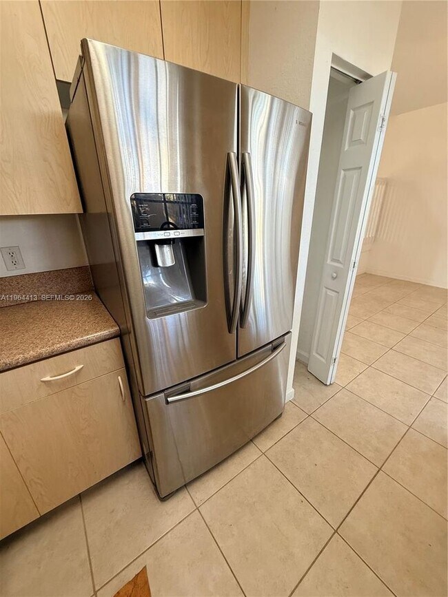 Foto del edificio - 2117 NE 7th St