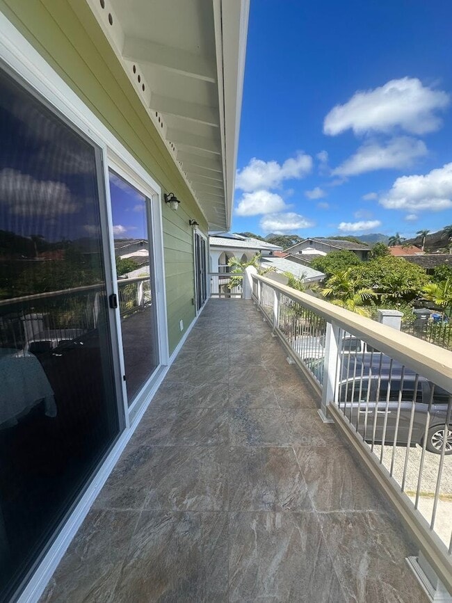 Building Photo - 327 Hamakua Dr