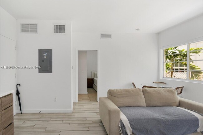 Foto del edificio - 1560 Meridian Ave