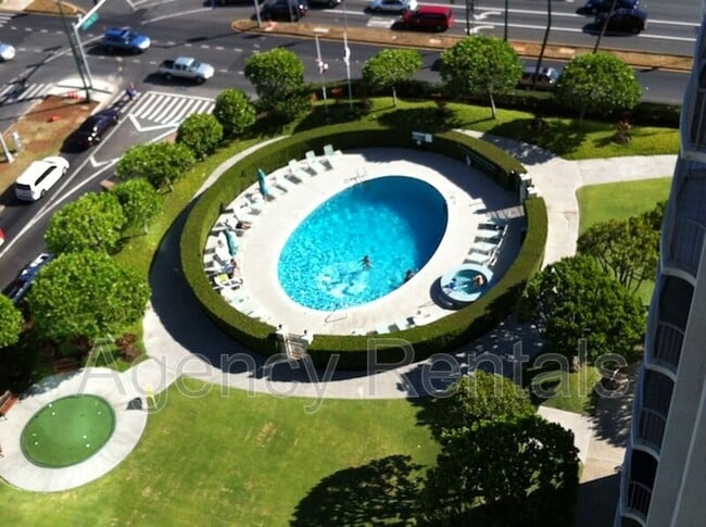 Building Photo - 1350 Ala Moana Blvd