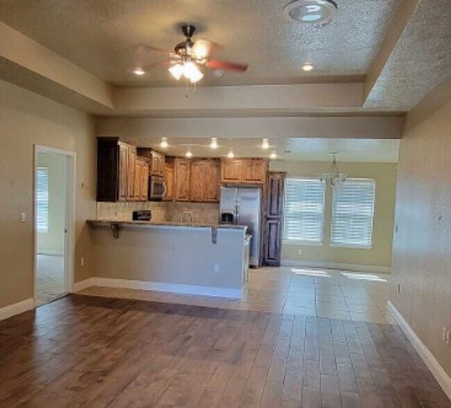 Building Photo - Beautiful 3 bed 2 bath home!