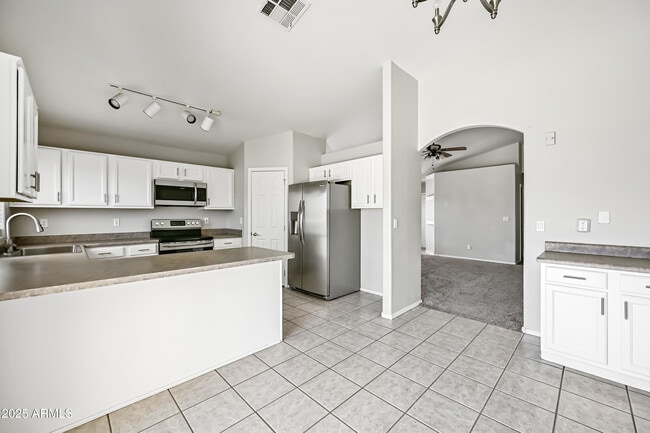 Building Photo - 351 N Wildrose