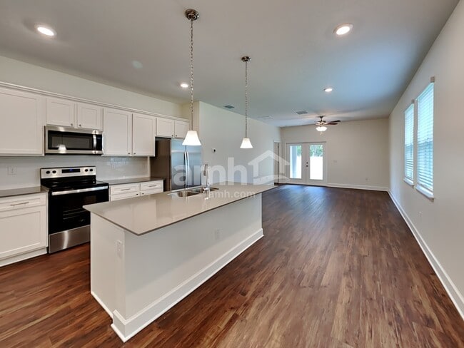 Foto del edificio - 1125 Walden Pond Dr