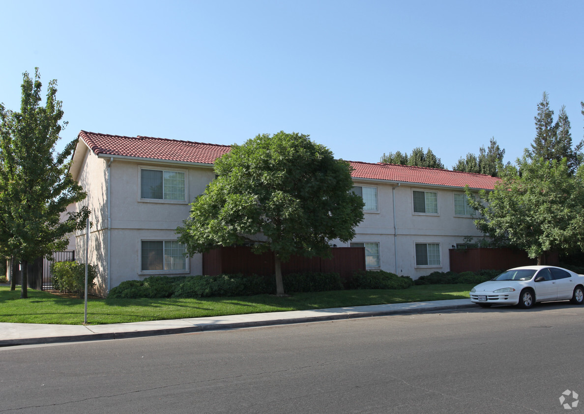 Foto principal - Bullard West Apartments