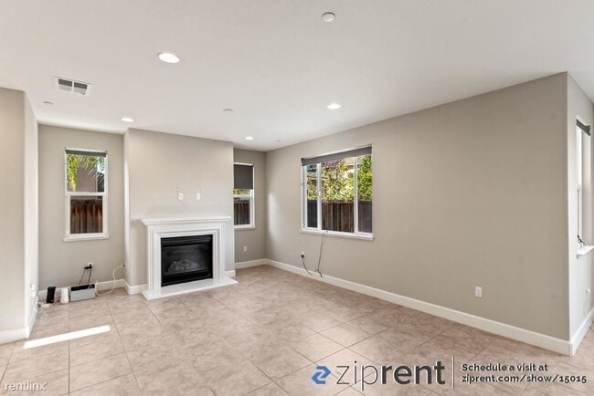 Building Photo - 3 br, 2.5 bath House - 351 Fantail Way, Gi...