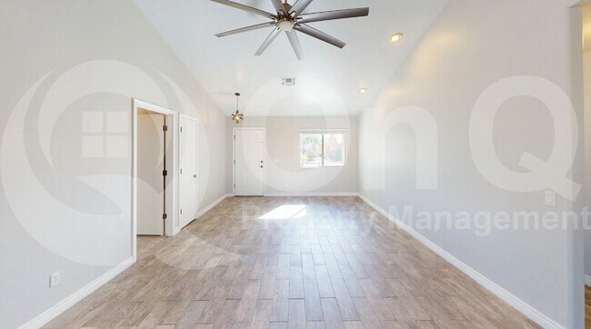 Building Photo - 9305 E Amethyst Quartz Dr