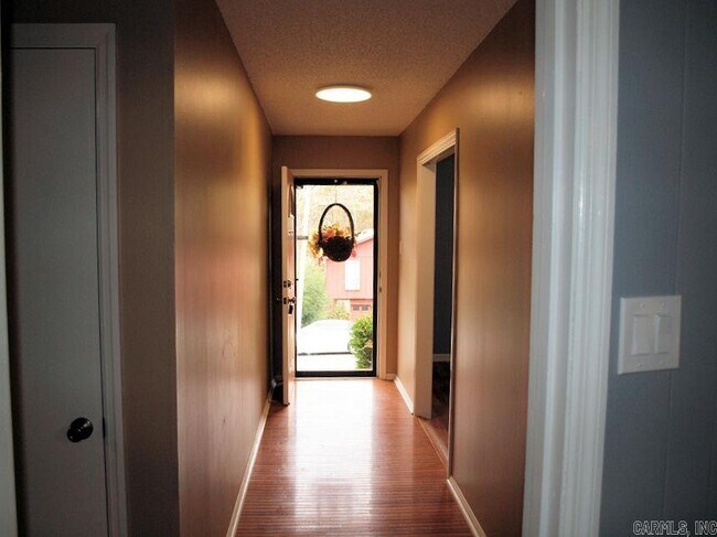 Foto del edificio - 12515 Pleasant View Dr