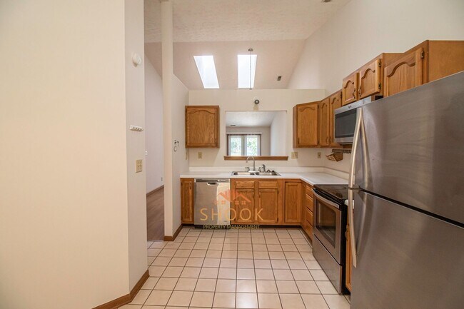 Foto del edificio - AVAILABLE IN AUGUST - CUTE AND COZY 3 BR HOME IN DESIRABLE NEIGHBORHOOD