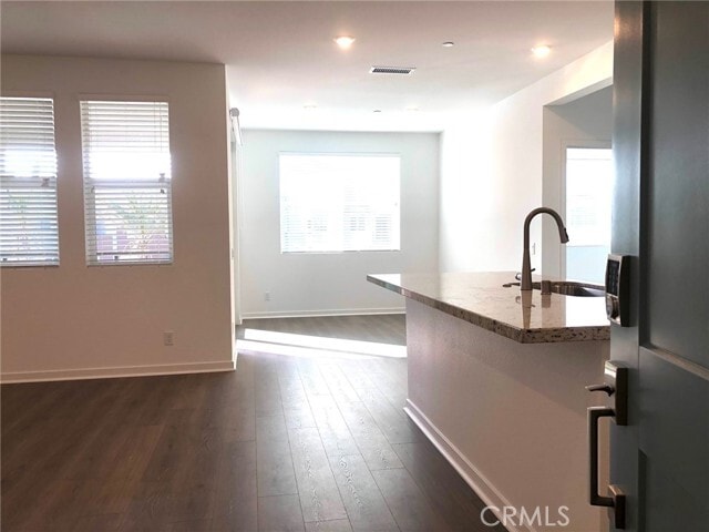 Building Photo - 4127 E Cir Paseo
