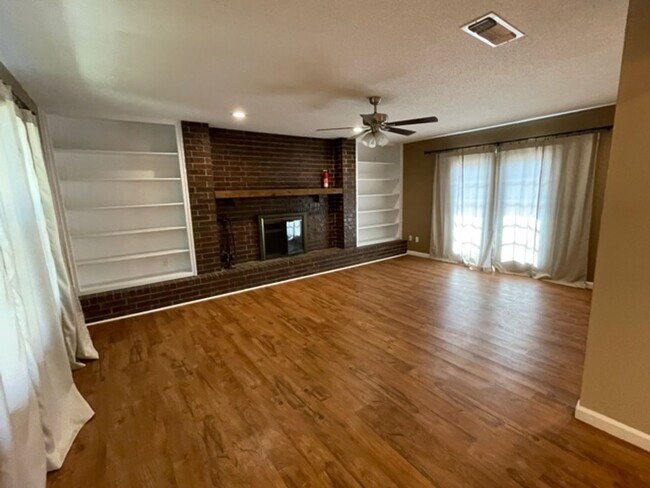Foto del edificio - Cozy and Comfy 3 Bed! Mesa/Zia School Dist...
