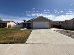 Building Photo - 42957 Masonic Dr