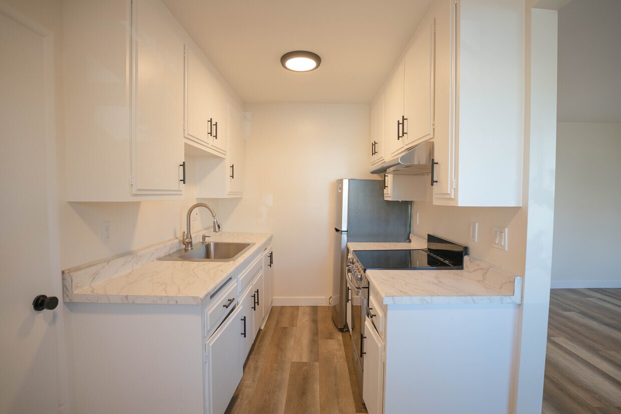Foto principal - 825 W 167th St