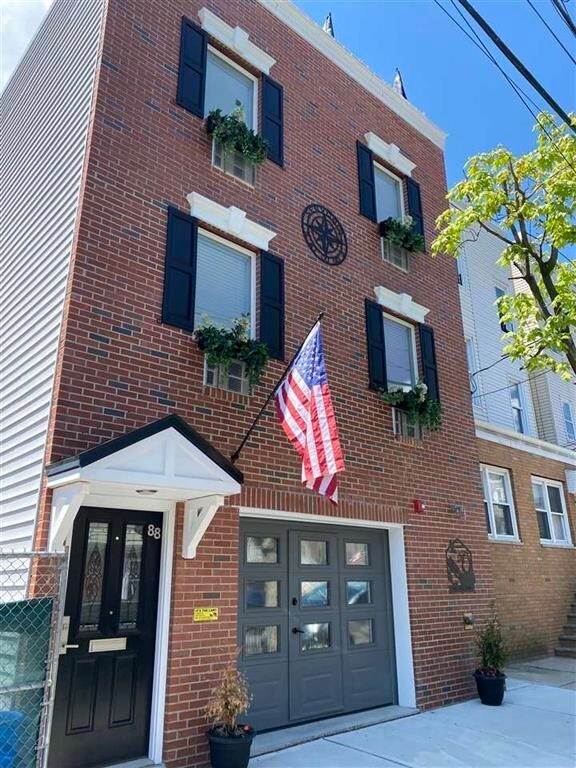 88 Andrew St Unit 3, Bayonne, NJ 07002 Condo for Rent in Bayonne, NJ