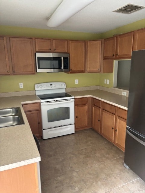 Building Photo - 5481 Limestone Ln