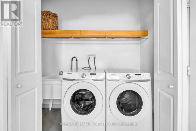 Building Photo - 18 John Greene Ln