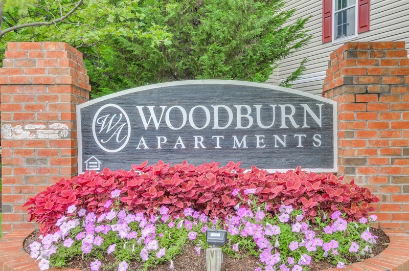 Foto principal - Woodburn Apartments