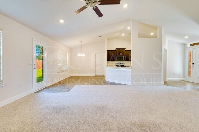 Foto del edificio - Beautiful 4-Bedroom Home in Palm Coast – B...