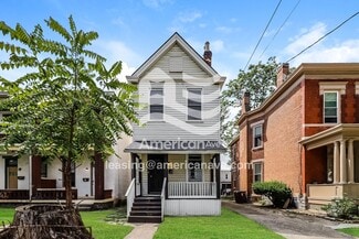 Building Photo - 1525 Greenup St