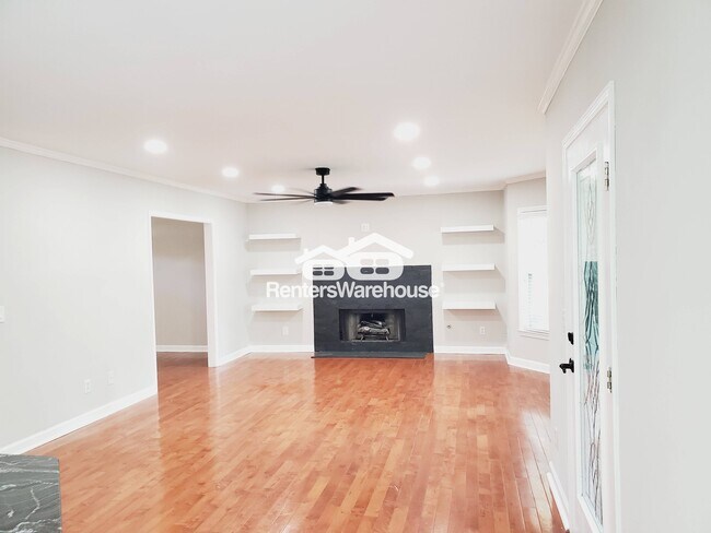 Foto del edificio - 2433 Elmhurst Blvd NW