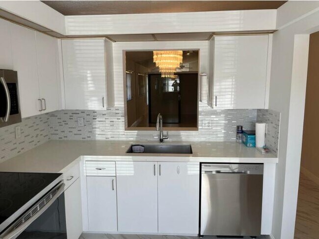 Foto del edificio - 8107 Windgate Dr