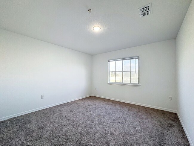 Foto del edificio - 1781 Barton Towne Cir