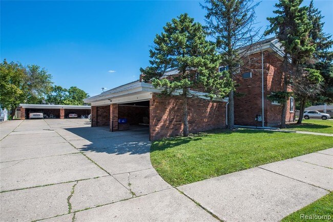 Building Photo - 25885 Jefferson Ave