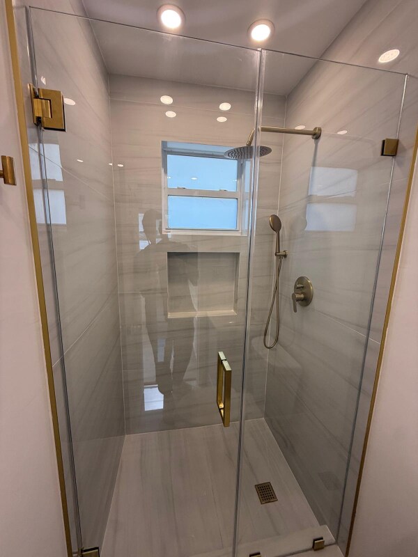 Foto del edificio - 2175 NE 170th St